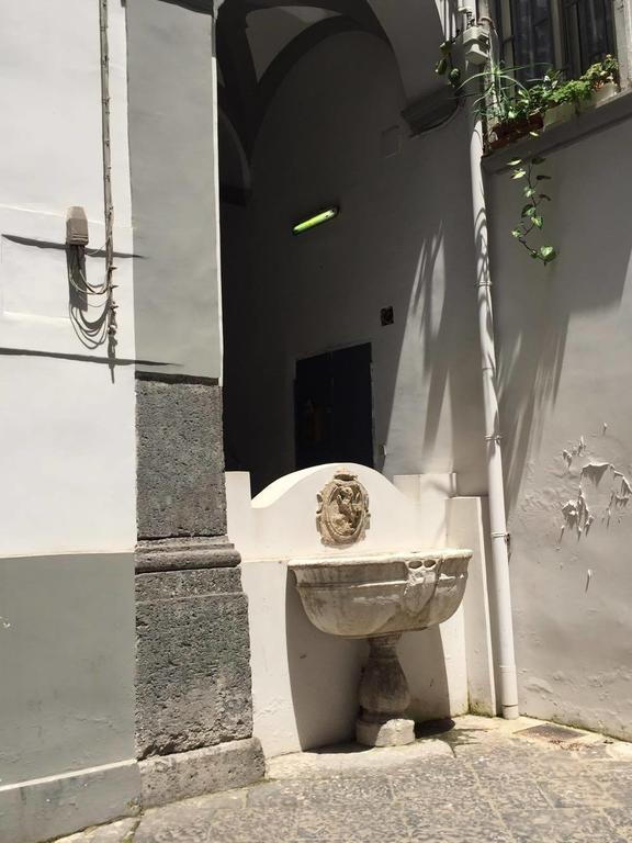 Welcome House Napoli Esterno foto