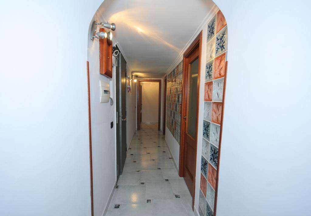 Welcome House Napoli Esterno foto